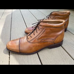 Johnson & Murphy Men’s Chukka; Size 11
